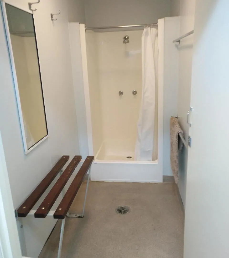 ** Hotel Mt Isa Irish Club Accommodation Mount Isa Australia